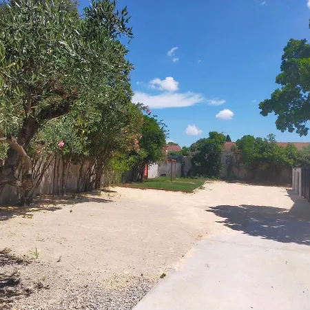 Villa Caremeau 2 Nîmes Exterior foto